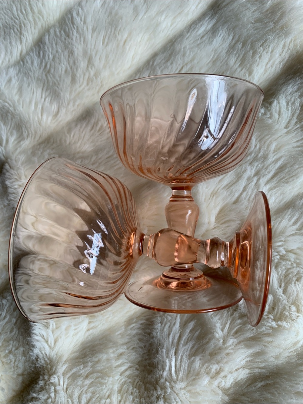 Vtg  Rose swirl pink Depression glass cocktail glasses set of 2